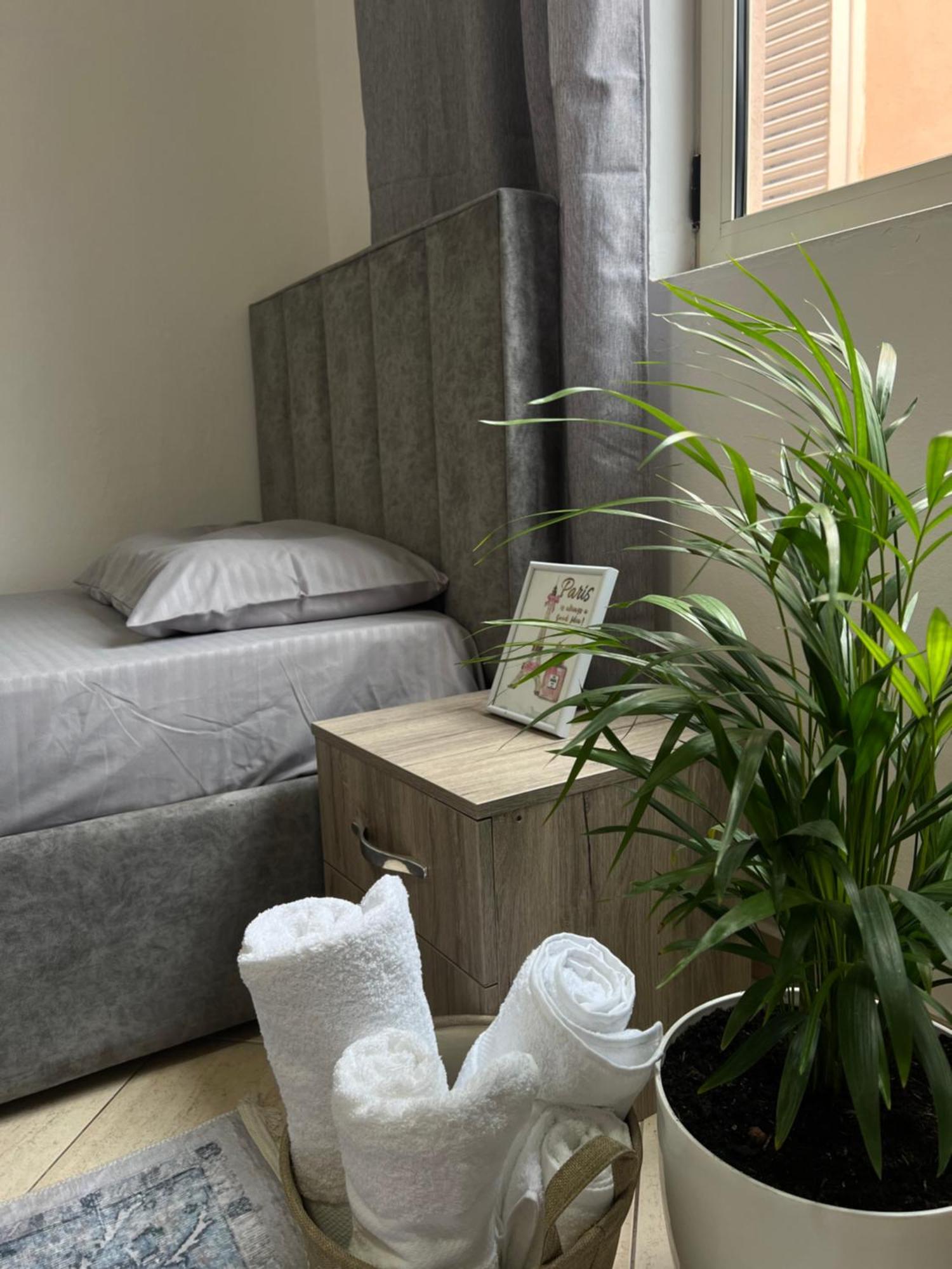 Hostel By Fenix טיראנה מראה חיצוני תמונה